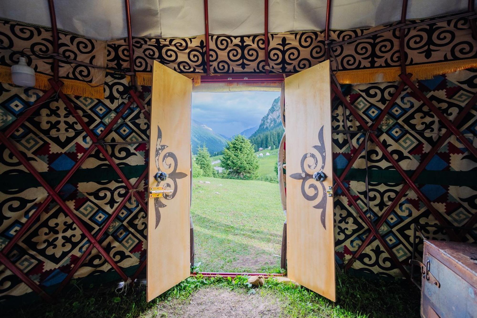 Eco Yurt Camp Arashan Hotel Teploklyuchenka Luaran gambar