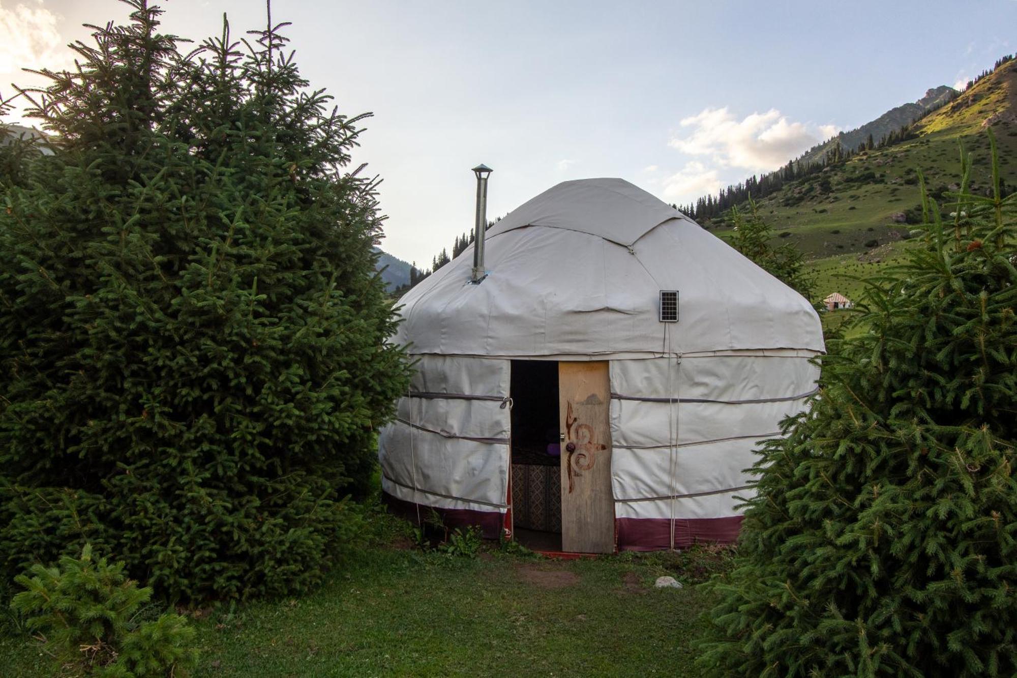 Eco Yurt Camp Arashan Hotel Teploklyuchenka Luaran gambar