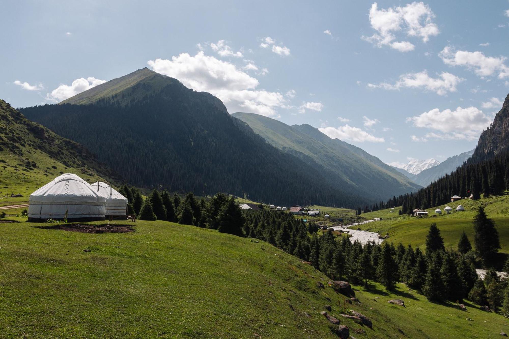 Eco Yurt Camp Arashan Hotel Teploklyuchenka Luaran gambar