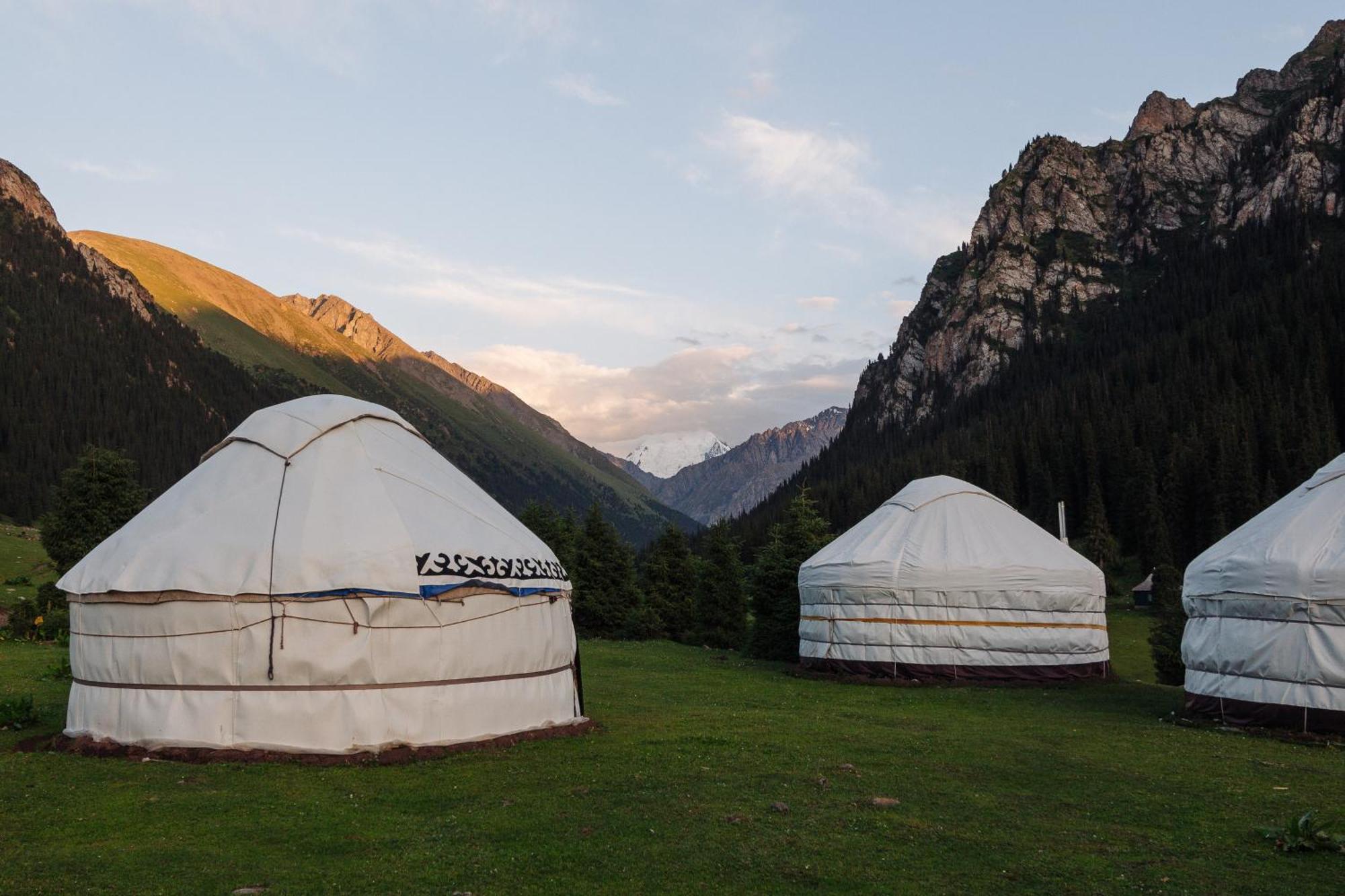 Eco Yurt Camp Arashan Hotel Teploklyuchenka Luaran gambar