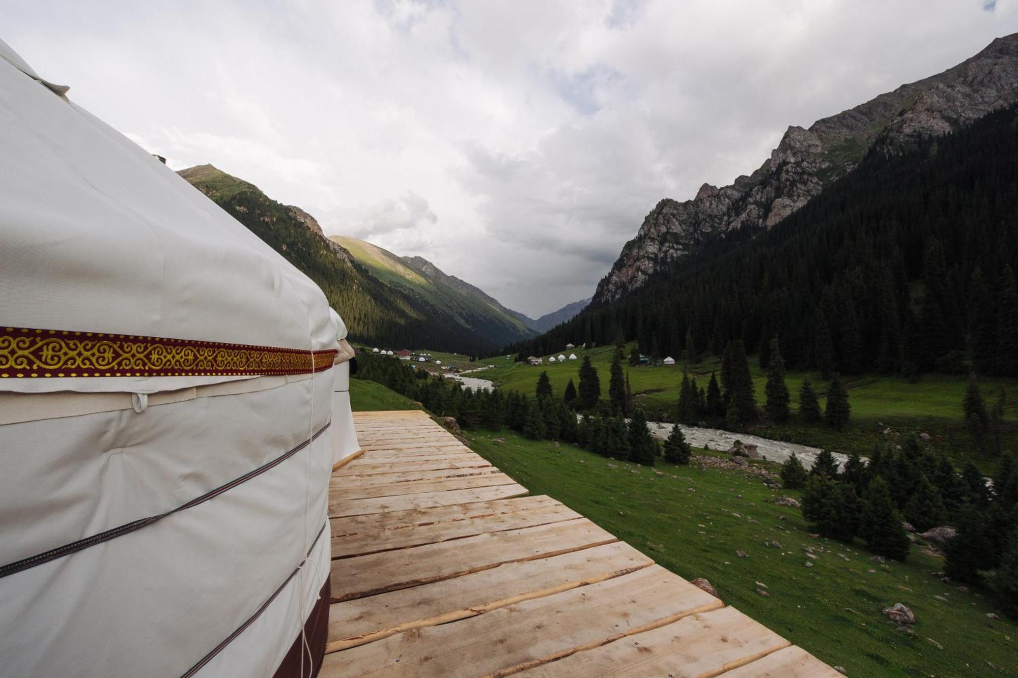Eco Yurt Camp Arashan Hotel Teploklyuchenka Luaran gambar